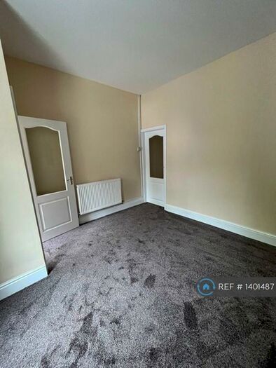 2 Bedroom Terraced House To Rent In Blackburn Road, Darwen, BB3