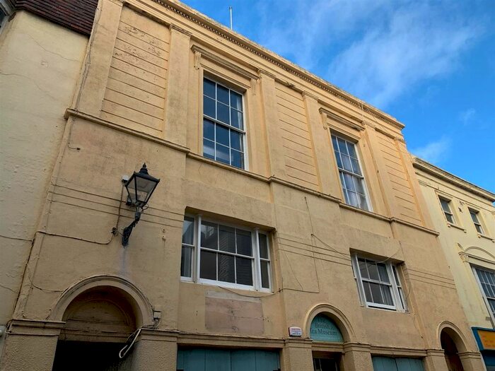 2 Bedroom Flat To Rent In George Street, Hastings, TN34