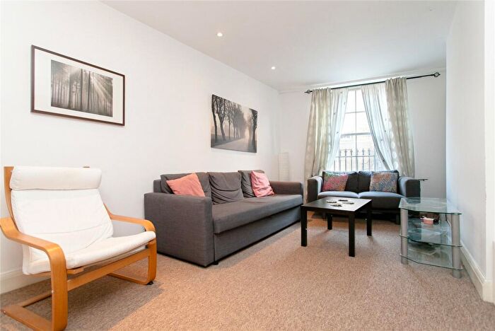 3 Bedroom Flat To Rent In Cloudesley Place, Angel, N1