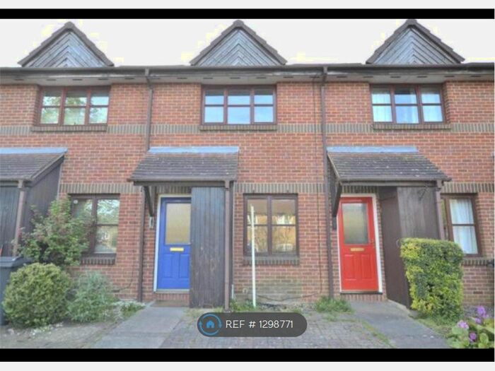 2 Bedroom Terraced House To Rent In Pheasant Walk, Oxford OX4