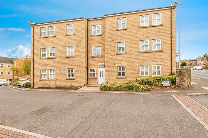2 Bedroom Flat For Sale In Wellfield Mews, Staincliffe, Dewsbury, WF13