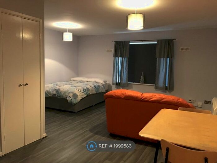 Studio To Rent In Bradman Way, Stevenage, SG1