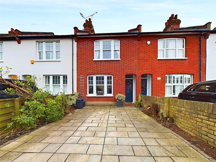 4 Bedroom Detached House To Rent In Victor Road, Teddington, TW11