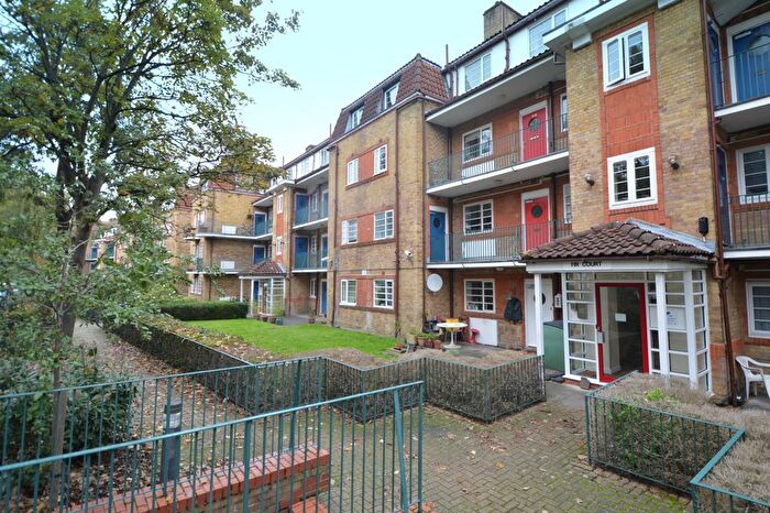 1 Bedroom Flat To Rent In Acorn Walk, London, SE16