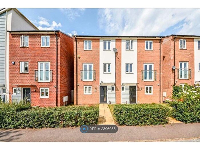 5 Bedroom Terraced House To Rent In Waterside Road, Wellingborough, NN8