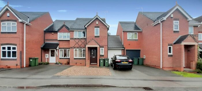 3 Bedroom Semi-Detached House To Rent In Darien Way, Braunstone, LE3