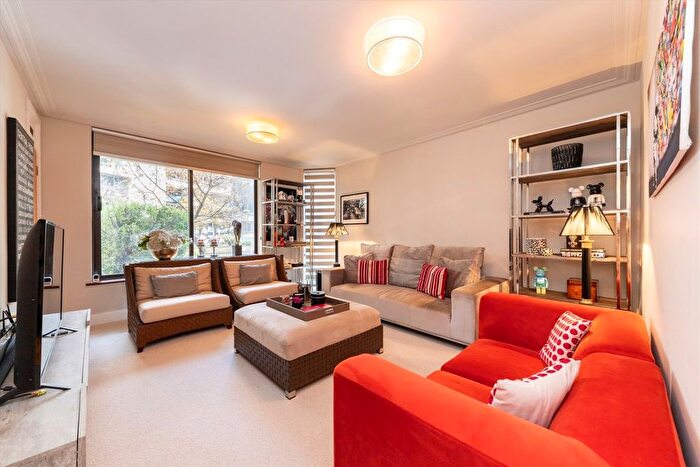 1 Bedroom Flat To Rent In Blythe Road, West Kensington, W14