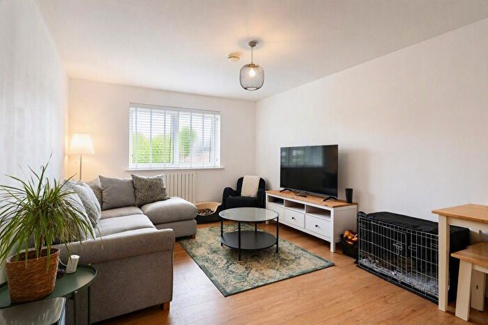 2 Bedroom Flat For Sale In Ovaltine Drive, Kings Langley, Hertfordshire, WD4