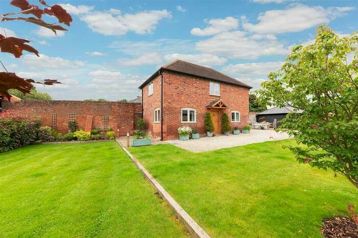 2 Bedroom Detached House To Rent In Place Farm, Park Road, Banstead, SM7