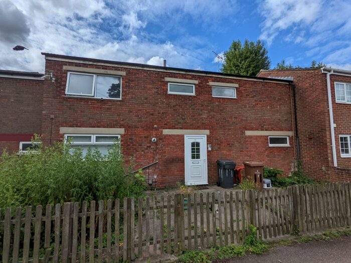 4 Bedroom House To Rent In Itchen Court, Andover, SP10