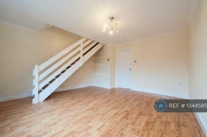 2 Bedroom Terraced House To Rent In Bawhirley Place, Greenock, PA15
