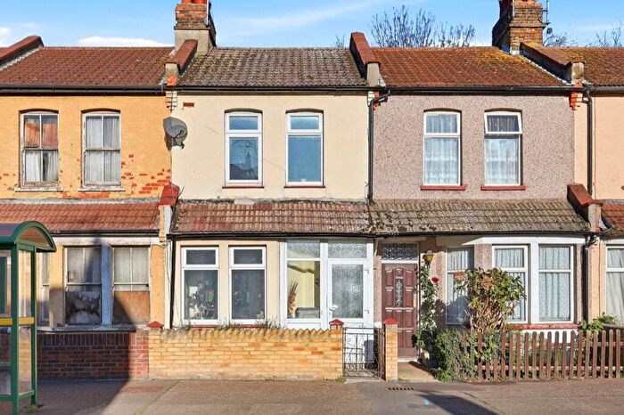 2 Bedroom Terraced House For Sale In Fairfax Drive, Westcliff-on-Sea, Essex, SS0