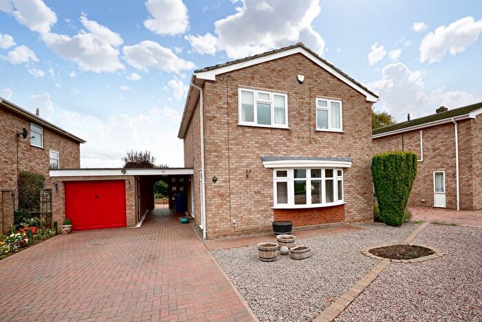 4 Bedroom Detached House For Sale In Greenfields, Earith, Huntingdon, PE28