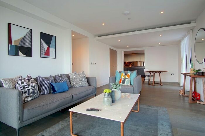 2 Bedroom Flat To Rent In The Dumont, Albert Embankment, London, SE1