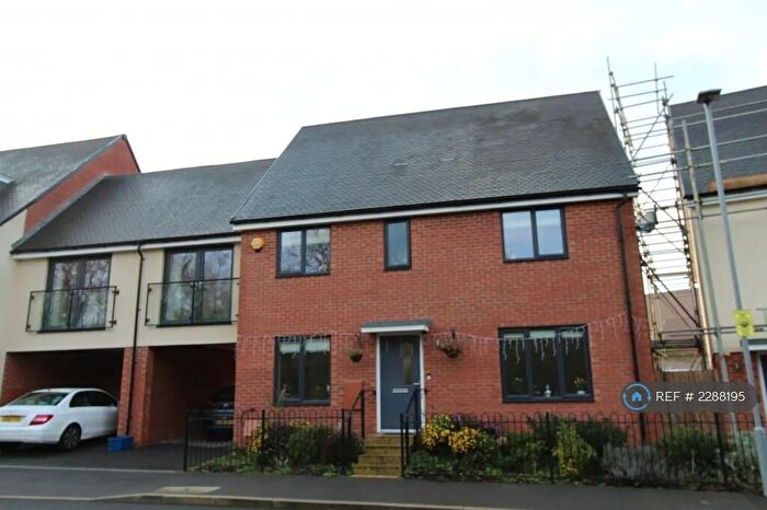 5 Bedroom Detached House To Rent In Guildford Avenue, Kingsmead, Milton Keynes, MK4