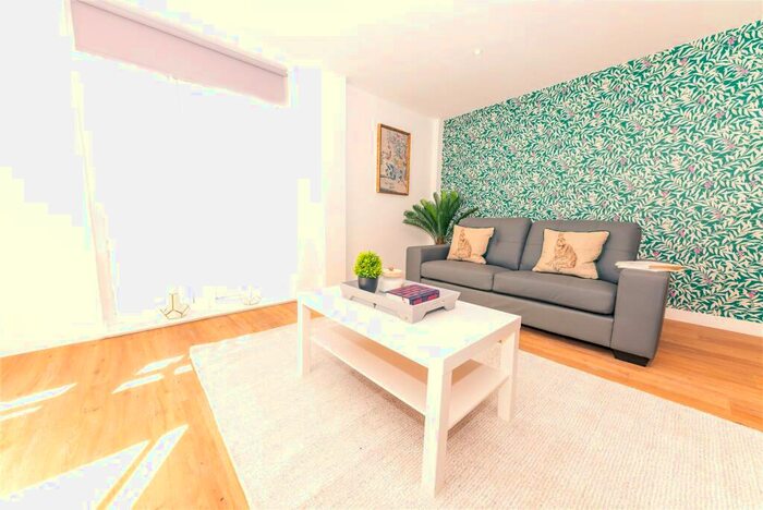 2 Bedroom Flat To Rent In The Plaza, Advent Way, Ancoats, Manchester, M4