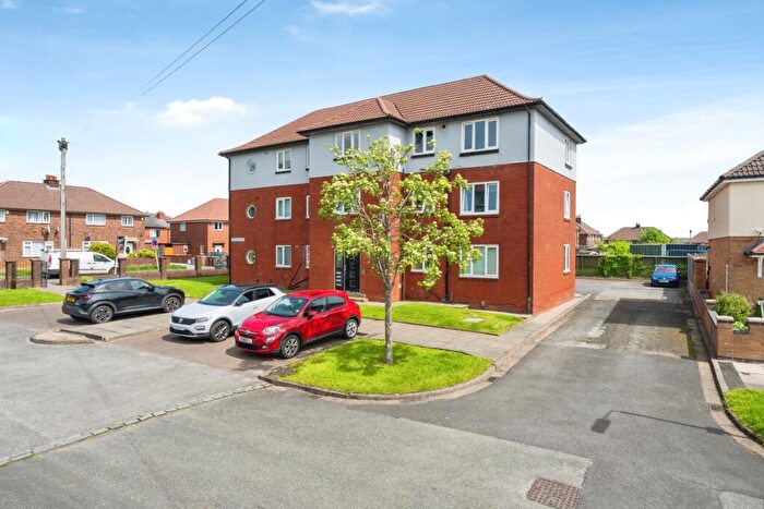 2 Bedroom Flat For Sale In Masefield Drive, Bolton, Lancashire, BL4