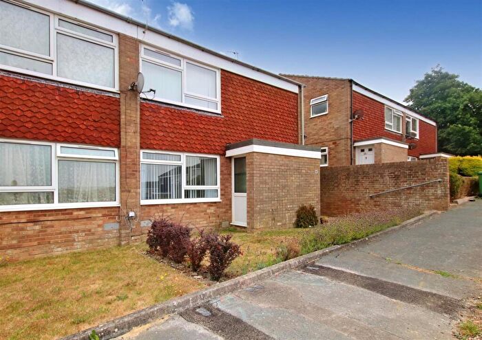1 Bedroom Maisonette To Rent In Erica Close, Eastbourne, BN23