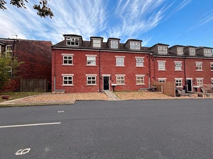 2 Bedroom Flat To Rent In Purlbrook Court, Brownlow Road, Horwich, BL6