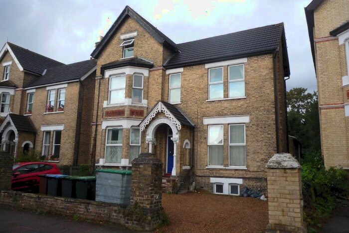 Studio To Rent In Hayne Road, Beckenham, London, BR3