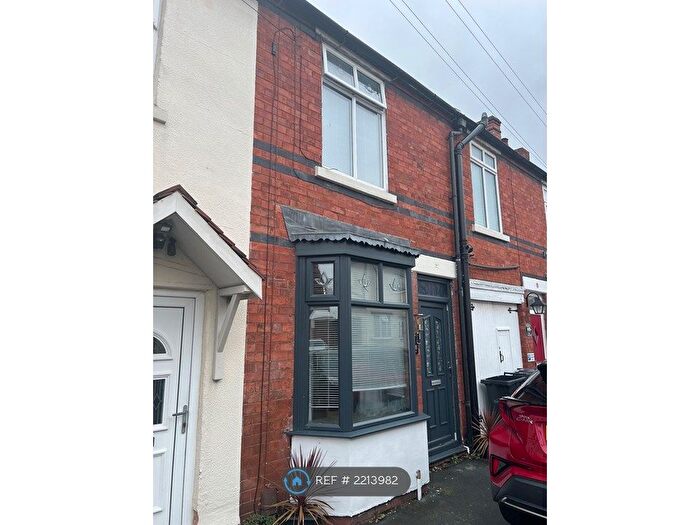 2 Bedroom Terraced House To Rent In New Street, Gornal Wood, Dudley, DY3