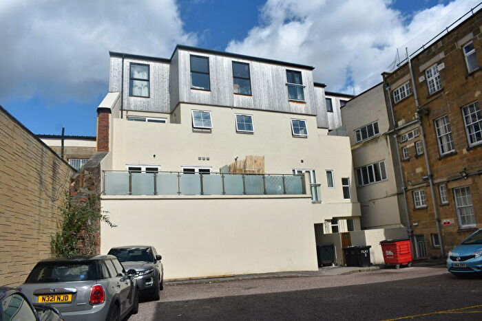1 Bedroom Apartment To Rent In Central Yeovil, Somerset, BA20