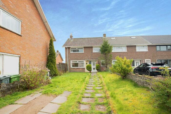3 Bedroom End Of Terrace House To Rent In Firs Avenue, Fairwater, CF5