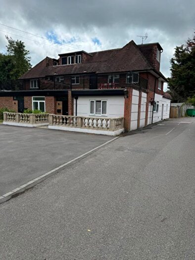 1 Bedroom Flat To Rent In Kingswick Drive, Sunninghill, Ascot, SL5