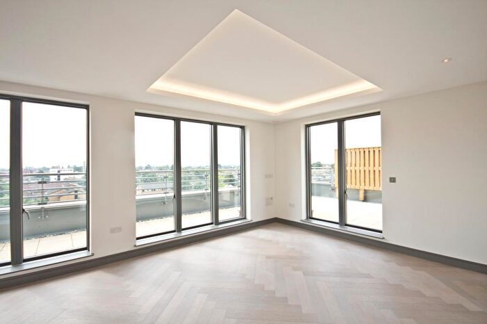 2 Bedroom Flat For Sale In Brewery Lane, Twickenham, TW1