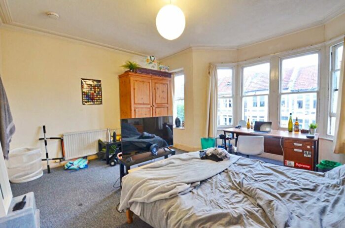 5 Bedroom House To Rent In Brynland Avenue, Bristol, BS7