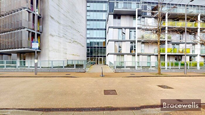 1 Bedroom Flat To Rent In Chadwell Lane, London, N8