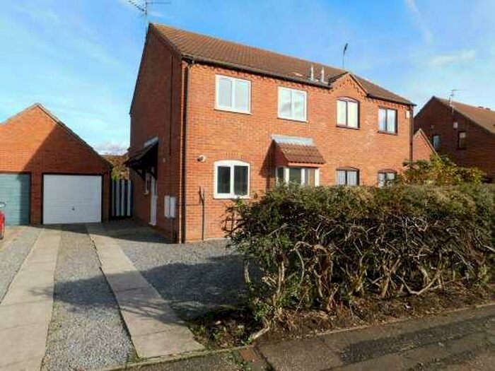 3 Bedroom Semi-Detached House To Rent In Walton Park, Peterborough, Cambridgeshire, PE4
