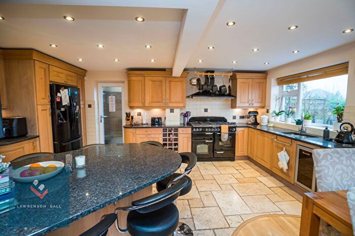 4 Bedroom Detached House For Sale In Springbourne, Frodsham, WA6