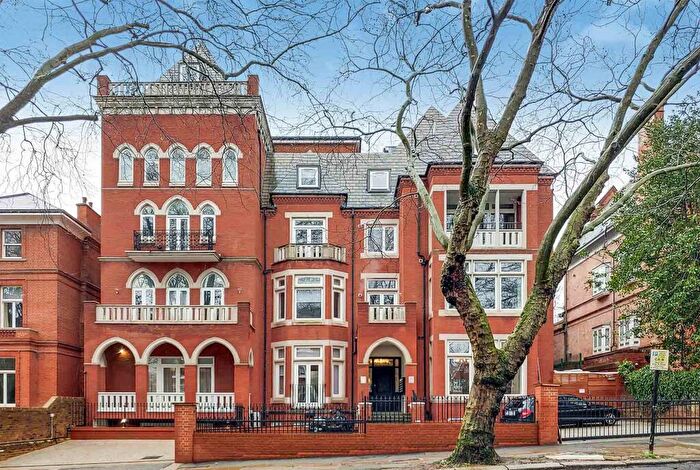 3 Bedroom Flat To Rent In Fitzjohns Avenue, Hampstead, London, NW3