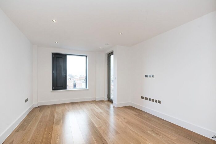 1 Bedroom Flat To Rent In Faraday Road, Notting Hill, W10