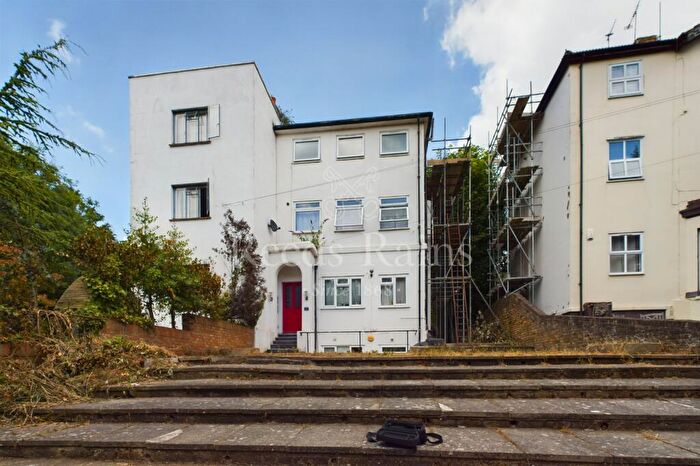 1 Bedroom Apartment To Rent In Cobham Terrace, Bean Road, Greenhithe, Kent, DA9