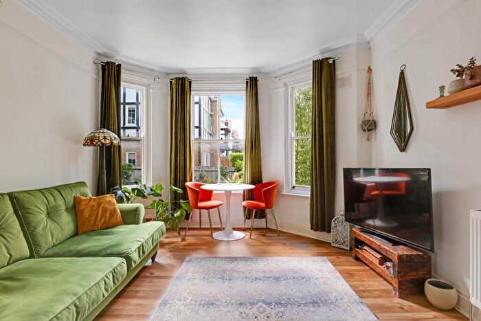 1 Bedroom Flat For Sale In Lawrie Park Road, Sydenham, SE26