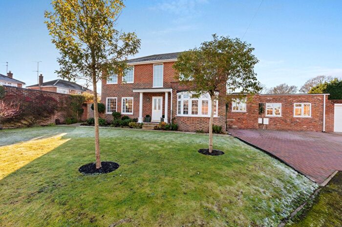 4 Bedroom Detached House For Sale In Orchard Grove, Flackwell Heath, HP10