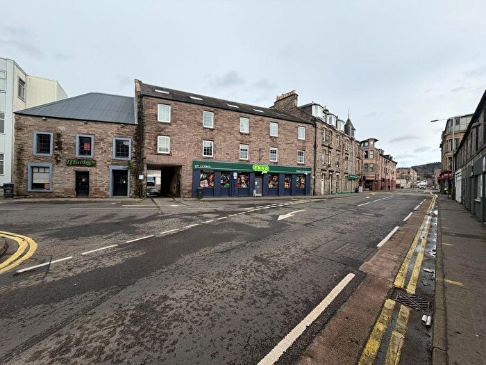 2 Bedroom Flat To Rent In Canal Street, Perth, PH2