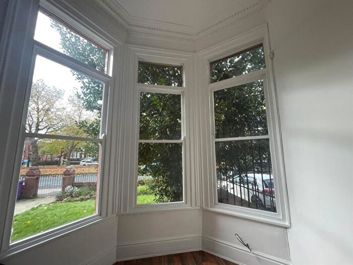 1 Bedroom Flat To Rent In Princes Avenue, Princes Park, Liverpool, L8