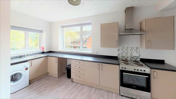 2 Bedroom Flat To Rent In Ward Street, Lostock Hall, Preston, PR5
