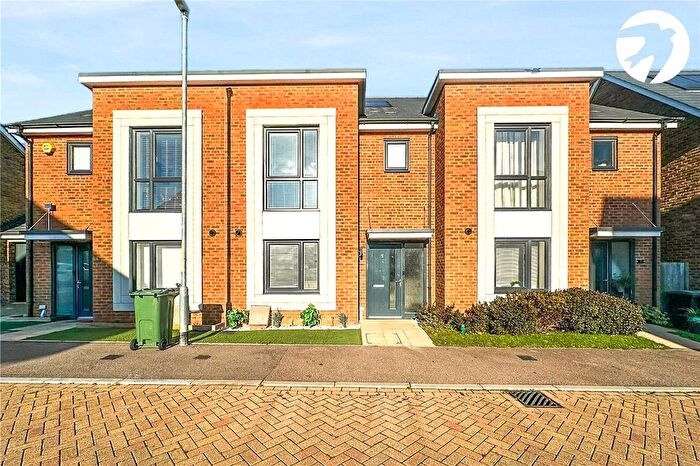 3 Bedroom Terraced House For Sale In Stigand Lane, Greenhithe, Kent, DA9