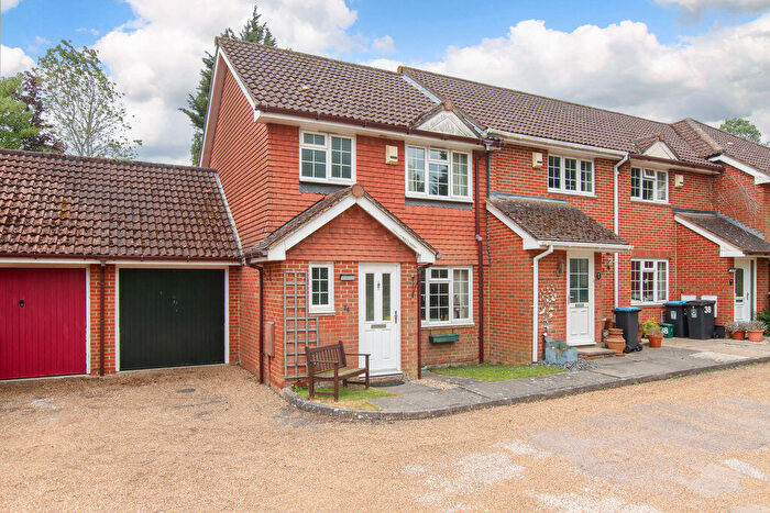 3 Bedroom Semi-Detached House For Sale In Chapel Meadow, Tring, HP23
