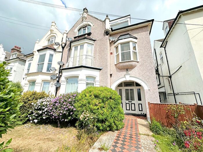 2 Bedroom Flat To Rent In Woodville Road, Bexhill-On-Sea, TN39