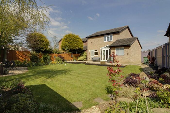 3 Bedroom Detached House For Sale In Florence Way, Market Deeping, PE6