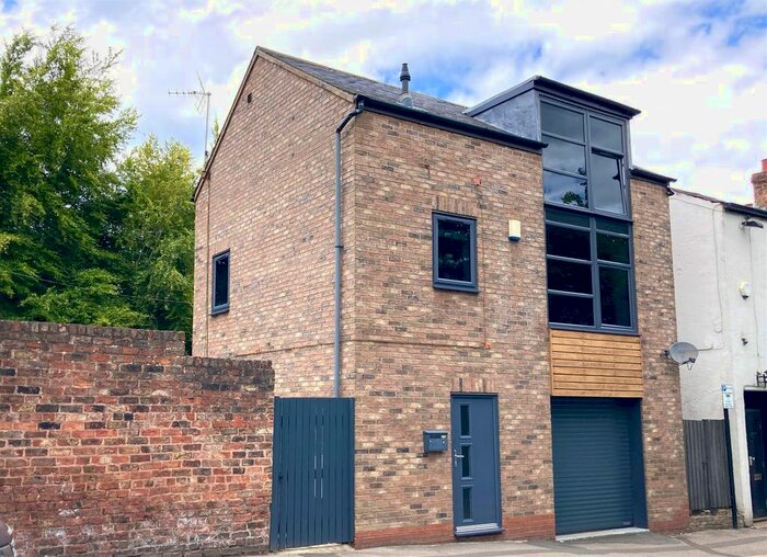 2 Bedroom Detached House To Rent In Watson Street, York, YO24