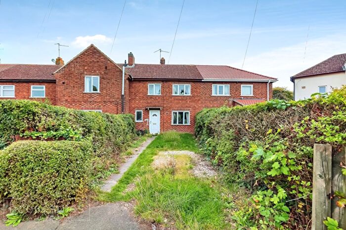 3 Bedroom Terraced House For Sale In Parsons Grove Corby, Northamptonshire, NN17