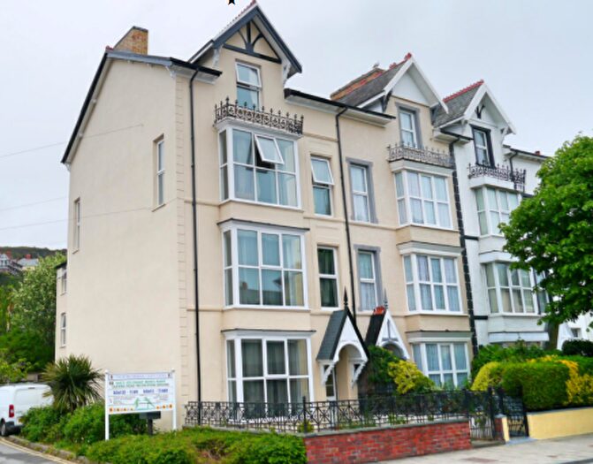 Studio To Rent In Queen's Road, Aberystwyth, SY23