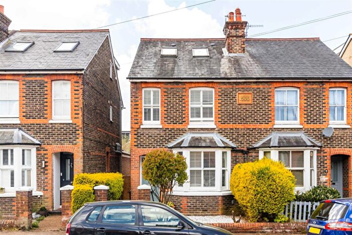 4 Bedroom Semi Detached House For Sale In Cornfield Road, Reigate, RH2