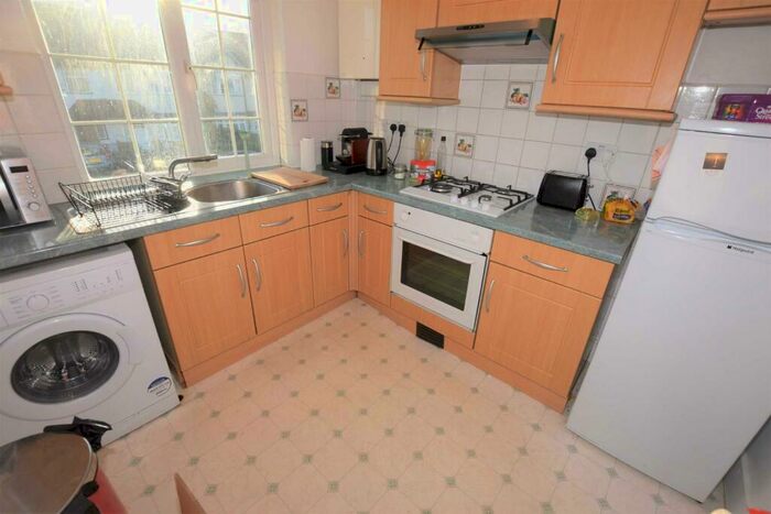 1 Bedroom Flat To Rent In Strathmore Gardens, Finchley, N3
